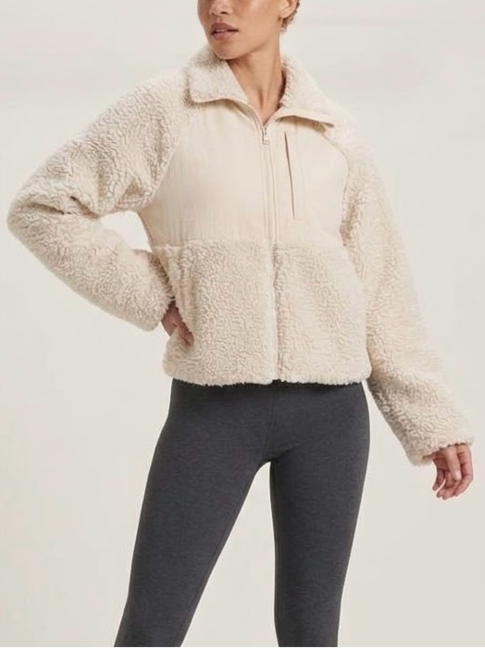 Vuori Lou Hybrid Fleece Jacket XS Cream Sherpa Gorpcore Cozy Granola Cabincore